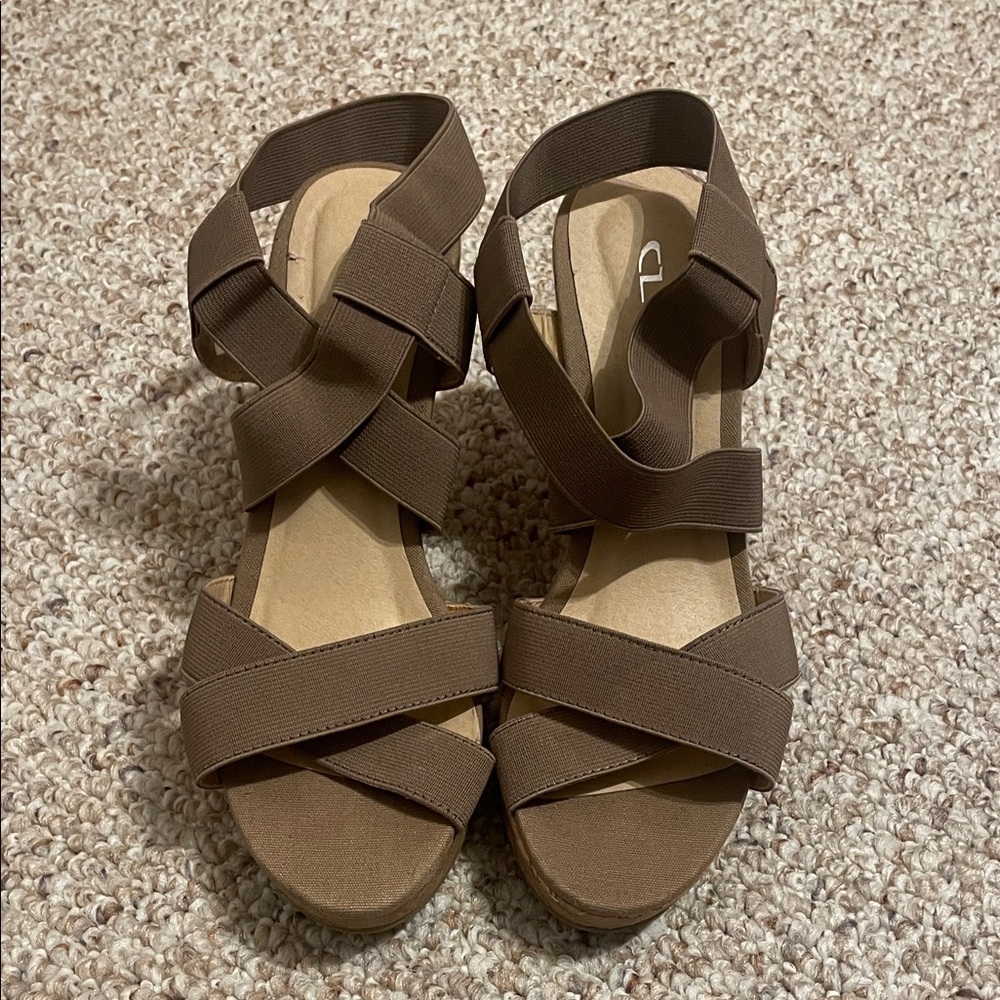 CL By Laundry Brown Strappy Sandals